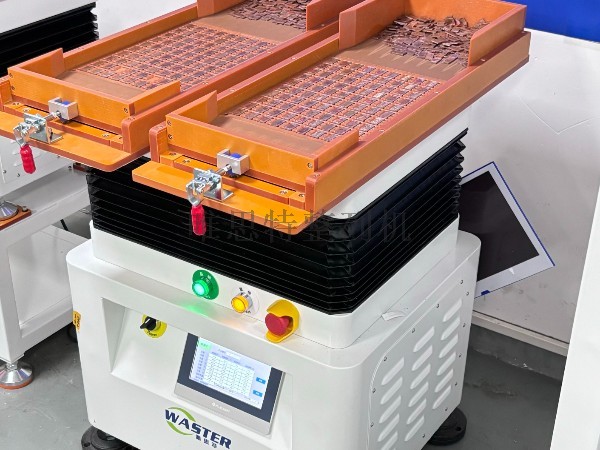 3C電子裝配線瓶頸分析：為何說零件供料擺盤是提升整體OEE的關鍵環節？