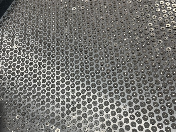 螺絲全自動(dòng)擺盤|應(yīng)用案例