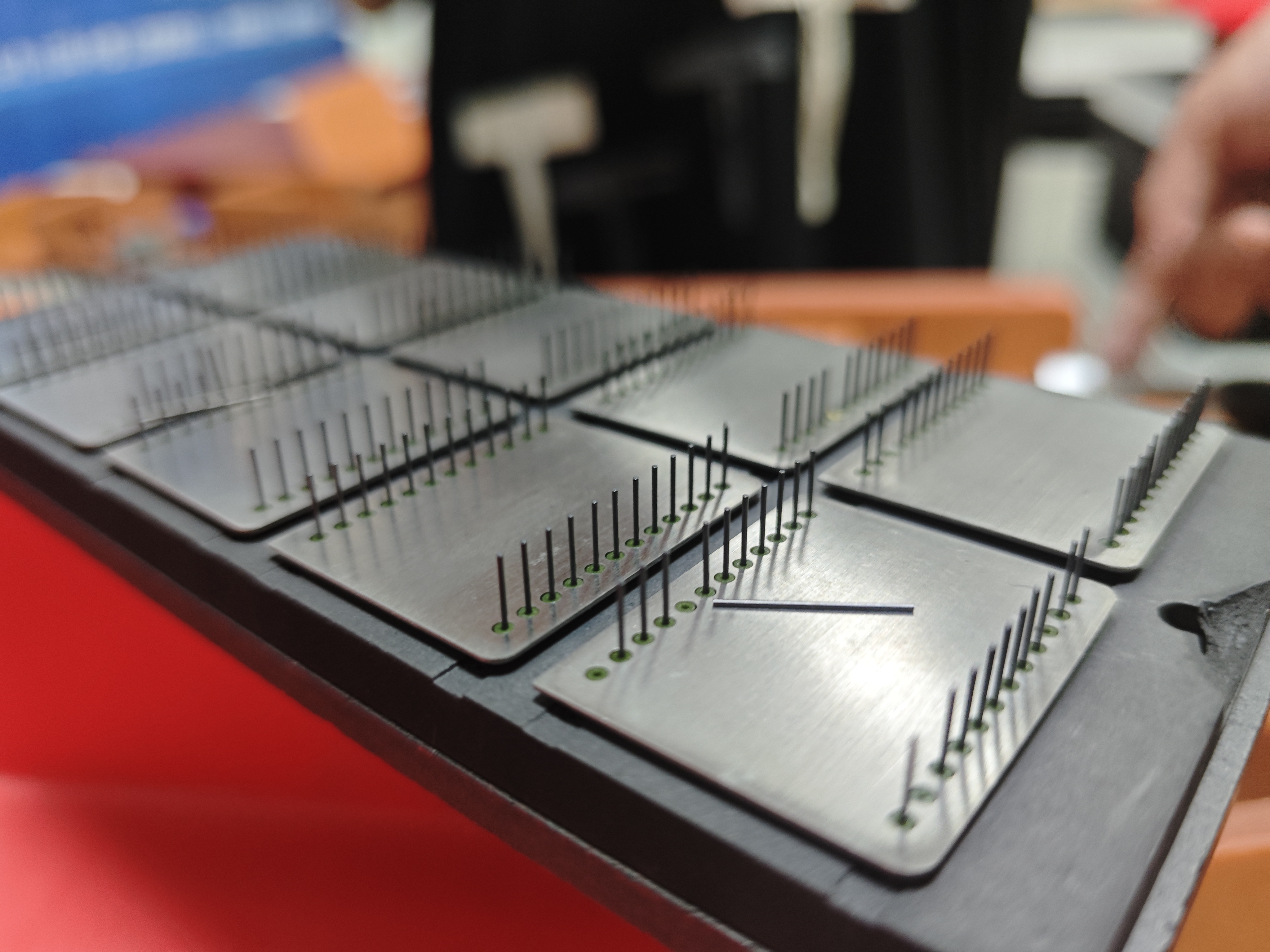 玻珠與引線燒結(jié)工藝及唯思特自動整列機的創(chuàng)新應(yīng)用